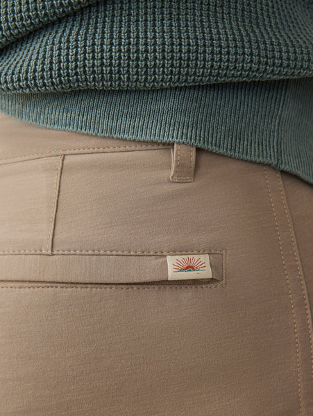 Faherty All Day Short 7" / Khaki - nineNORTH | Men's & Women's Clothing Boutique