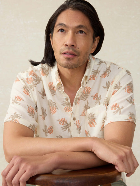 Faherty Short - Sleeve Breeze Shirt / Sunlit Palm & Waves - nineNORTH | Men's & Women's Clothing Boutique