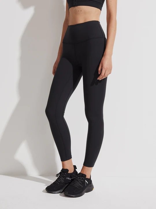 https://www.shopninenorth.com/cdn/shop/products/varley-lets-move-high-rise-legging-25-black-ninenorth-mens-clothing-womens-clothing-boutique-haddonfield-870268.jpg?v=1670449788